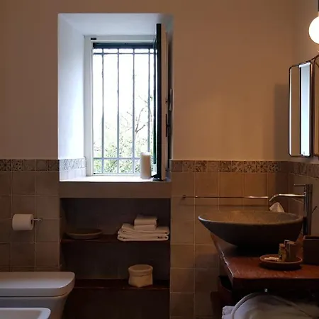 Tozzoli House Апартаменти