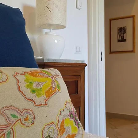 Tozzoli House سورينتو